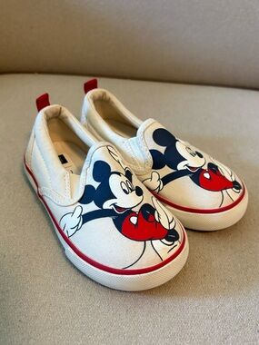 Gap Disney Mickey Mouse Slip On Sneakers